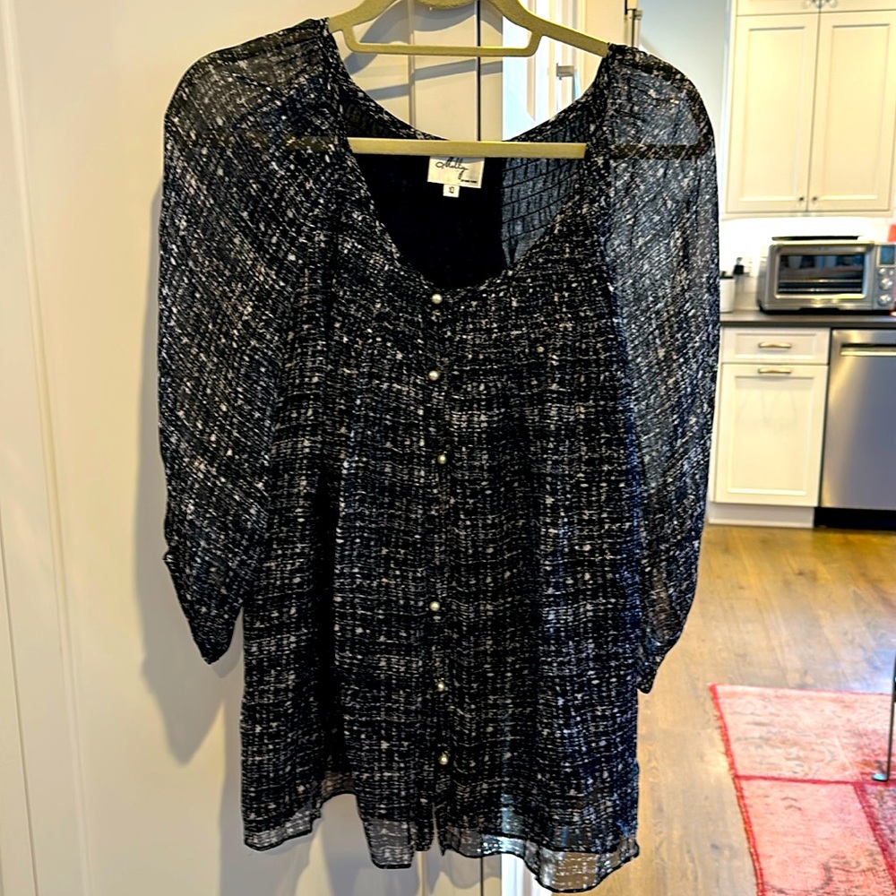 Milly of New York Women’s Silk lined Black and White Blouse with Pearl Buttons